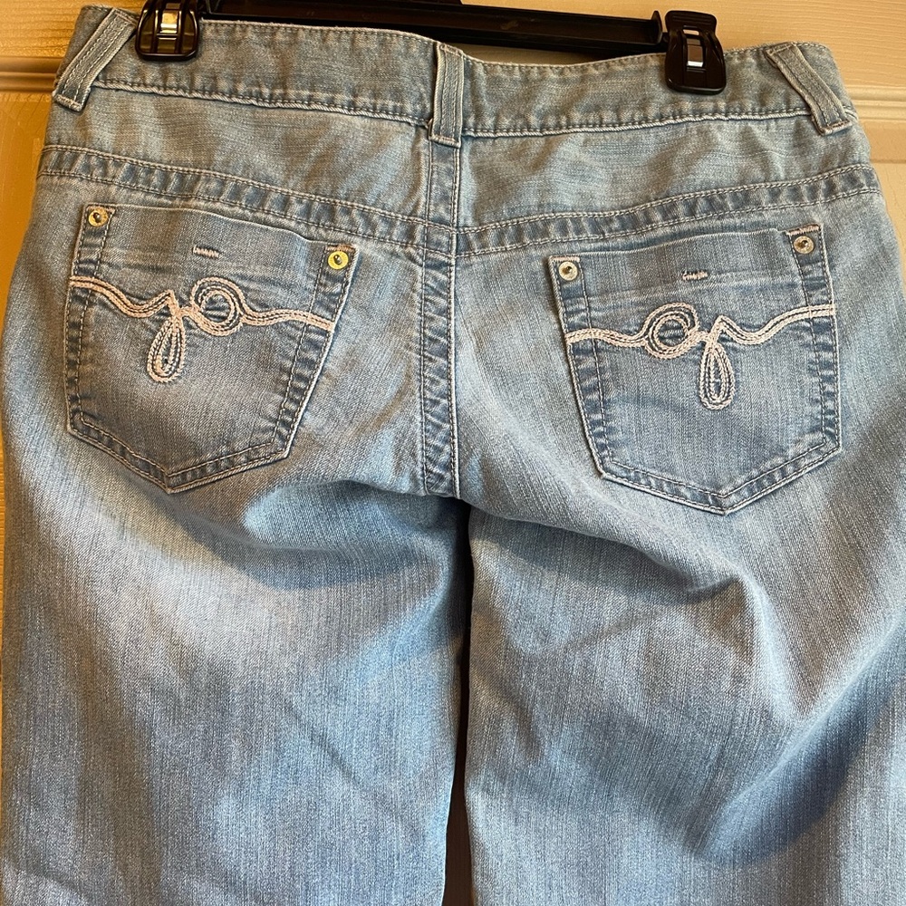 Women's Light Blue Bootcut Jeans with Pocket‎ Details, Size 29